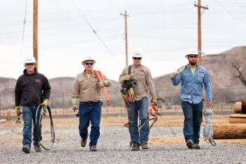 linemen working